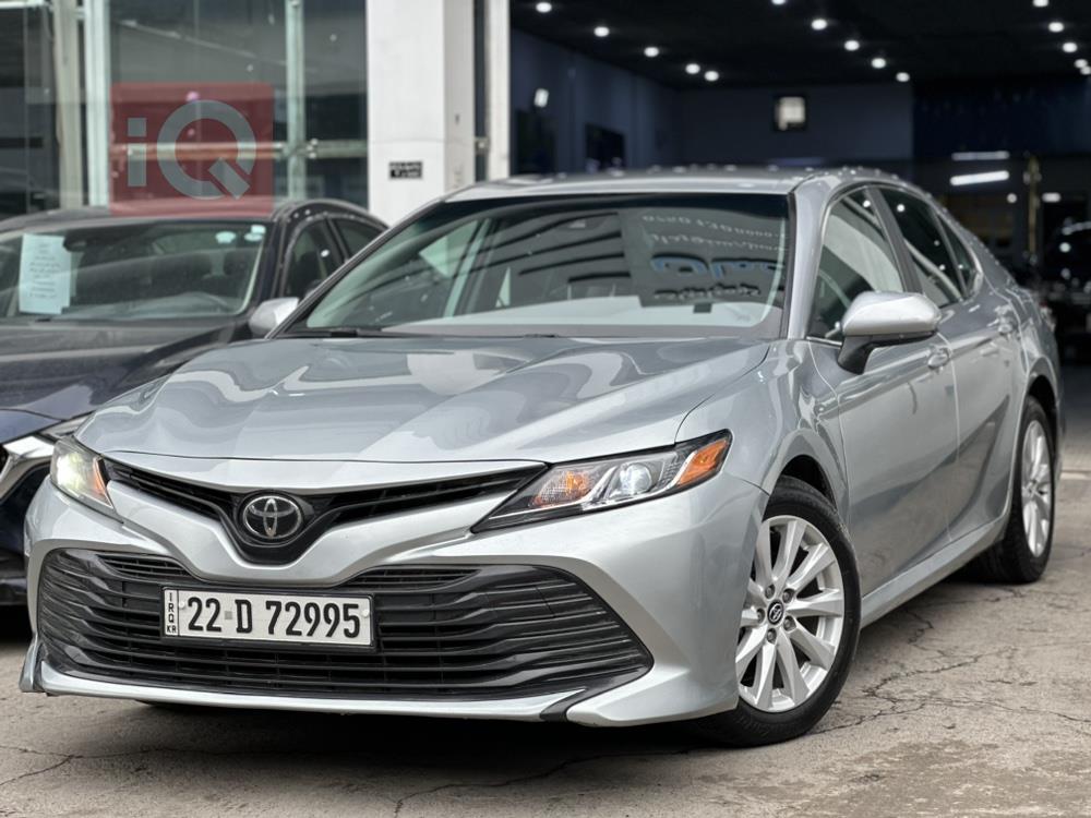 تۆیۆتا کامری